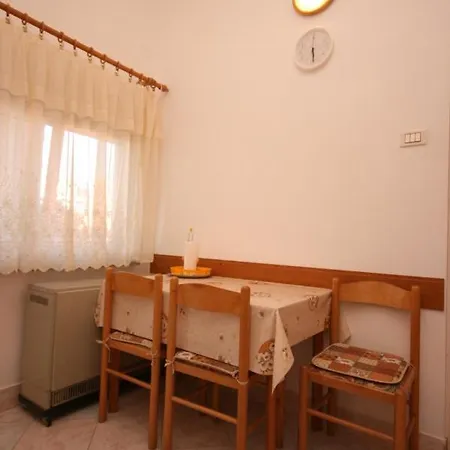 Apartment With Wifi - 6987 Pula